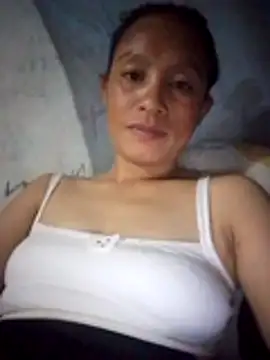 Snapshot of simi-lucy chatting on November 2025 01:28:02 PM simi-lucy online show from November 2025 01:28:02 PM