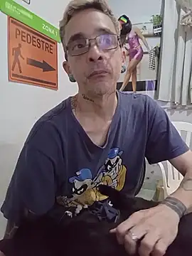 dinho carioca online show from May 2026 01:17:01 PM
