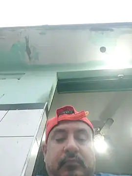 andrerj22 online show from October 2025 08:28:02 PM