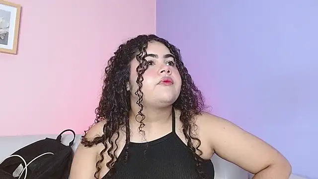 lourdes moon22 online show from October 2025 12:50:01 PM