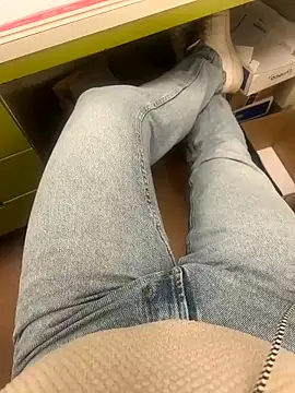 Normalludo0202 online show from March 2026 07:55:02 AM