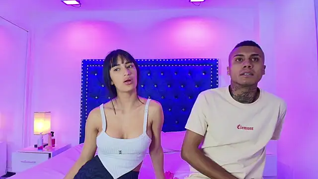 Damian and roxanne online show from December 2025 12:43:01 PM