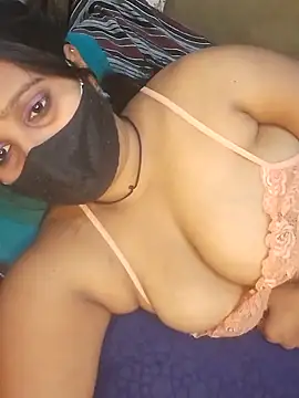 Minu love online show from March 2026 06:19:02 PM