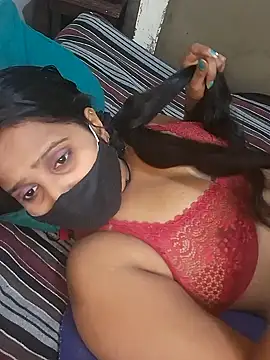 Minu love online show from April 2026 07:00:01 PM