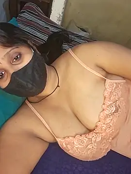 Minu love online show from April 2026 06:13:02 PM