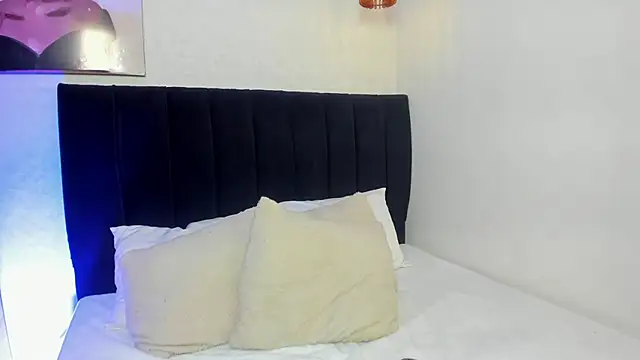 Snapshot of antonellariva_ chatting on October 2025 09:15:01 PM antonellariva online show from October 2025 09:15:01 PM