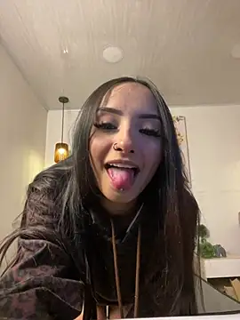 Snapshot of antonellariva_ chatting on June 2026 07:05:01 PM antonellariva online show from June 2026 07:05:01 PM