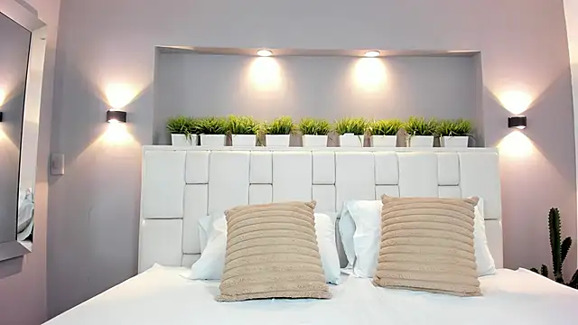 LunnaBlake online show from October 2025 04:07:01 AM