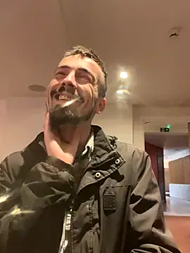 jaycoy22 online show from November 2025 10:01:02 PM