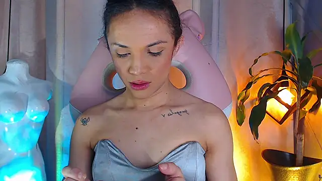 Cristal Gem1 online show from May 2026 11:50:01 AM