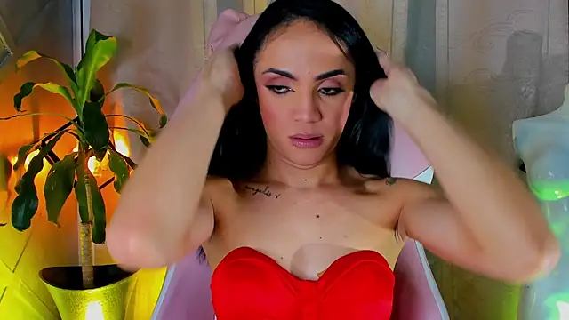 Cristal Gem1 online show from May 2026 11:57:01 PM