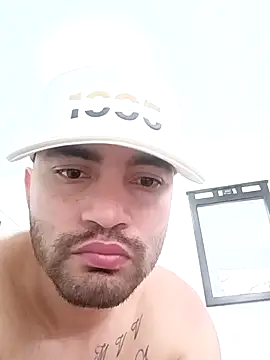 Snapshot of este_juan chatting on October 2025 01:50:02 PM este juan online show from October 2025 01:50:02 PM