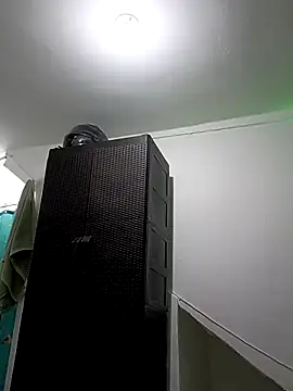 Snapshot of este_juan chatting on April 2026 02:55:01 AM este juan online show from April 2026 02:55:01 AM