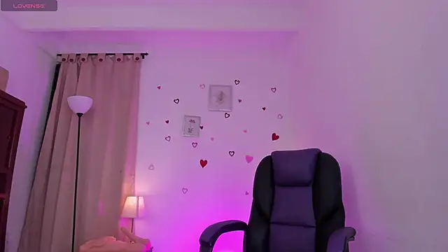 LiaaMoretzz online show from May 2026 11:10:02 PM