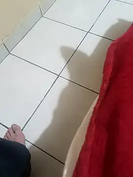 Snapshot of Lavz1995 chatting on January 2026 01:48:02 PM Lavz1995 online show from January 2026 01:48:02 PM