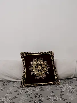 Snapshot of Miss_Riya20 chatting on October 2025 05:42:02 AM Miss Riya20 online show from October 2025 05:42:02 AM