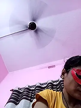 Snapshot of Gullapi chatting on October 2025 07:34:01 PM Gullapi online show from October 2025 07:34:01 PM