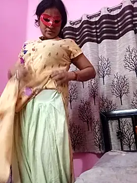 Snapshot of Gullapi chatting on December 2025 03:35:01 AM Gullapi online show from December 2025 03:35:01 AM