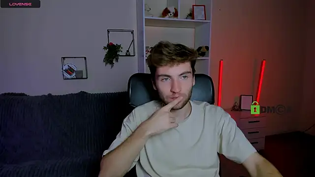 Snapshot of joseph_bear_ chatting on October 2025 04:11:01 AM joseph bear online show from October 2025 04:11:01 AM