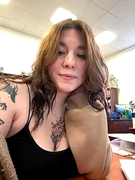 Mimiumuy online show from October 2025 01:57:02 PM