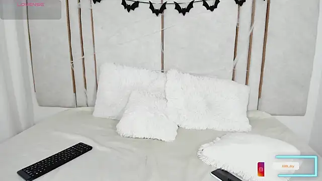 Snapshot of Lilith_dry chatting on October 2025 01:56:01 PM Lilith dry online show from October 2025 01:56:01 PM