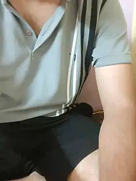 Snapshot of riyamore9623 chatting on October 2025 07:45:02 AM riyamore9623 online show from October 2025 07:45:02 AM