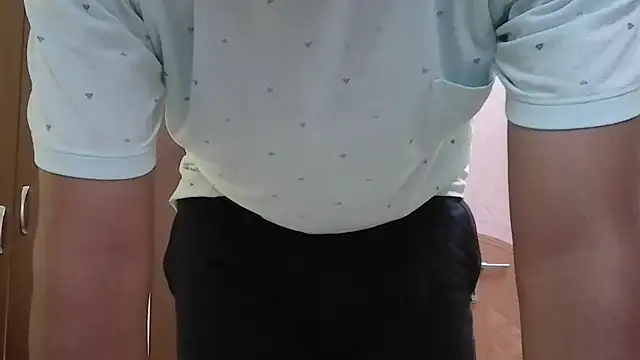 Snapshot of riyamore9623 chatting on November 2025 05:54:01 AM riyamore9623 online show from November 2025 05:54:01 AM