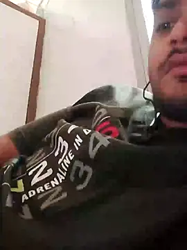 Snapshot of riyamore9623 chatting on February 2026 10:40:02 AM riyamore9623 online show from February 2026 10:40:02 AM