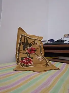 Snapshot of riyamore9623 chatting on February 2026 10:14:01 AM riyamore9623 online show from February 2026 10:14:01 AM