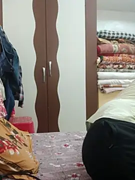 Snapshot of riyamore9623 chatting on March 2026 08:42:02 AM riyamore9623 online show from March 2026 08:42:02 AM