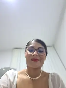 LaiaTorres1 online show from October 2025 10:37:01 AM