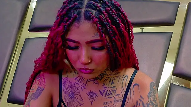 EmilieLake online show from March 2026 02:22:01 AM