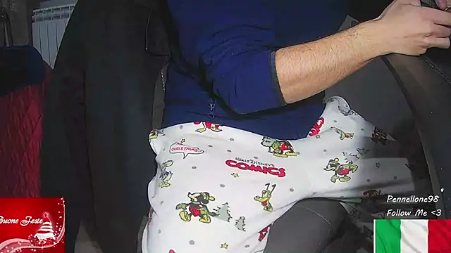 Snapshot of Pennellone98 chatting on December 2025 04:48:02 PM Pennellone98 online show from December 2025 04:48:02 PM