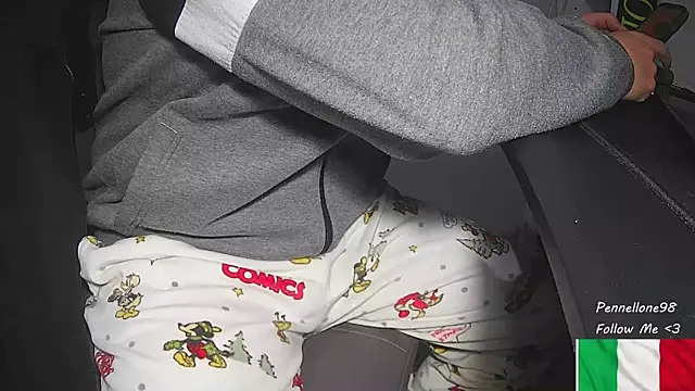 Snapshot of Pennellone98 chatting on December 2025 06:46:02 PM Pennellone98 online show from December 2025 06:46:02 PM