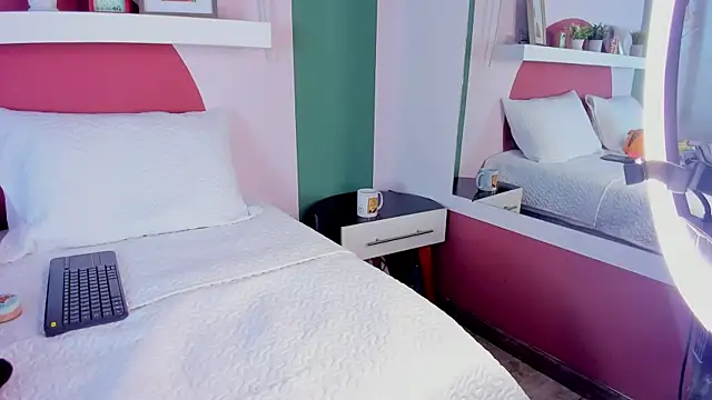 ValeryBoobs1 online show from October 2025 12:46:02 PM