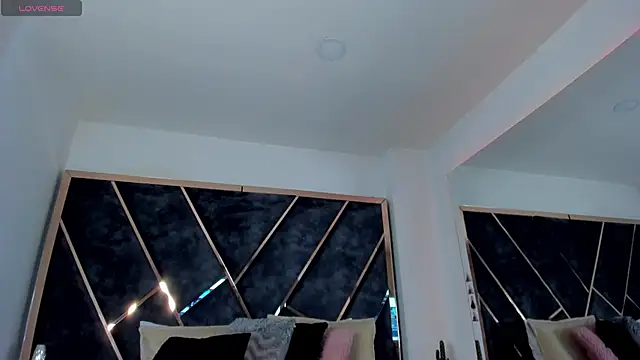 Snapshot of SusanaHenao chatting on September 2025 07:08:02 PM SusanaHenao online show from September 2025 07:08:02 PM