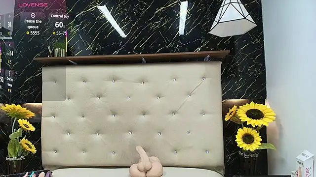 Snapshot of Natasha-Adams chatting on September 2025 09:47:02 PM Natasha-Adams online show from September 2025 09:47:02 PM