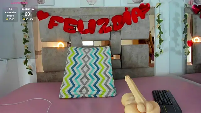 Snapshot of Natasha-Adams chatting on September 2025 05:32:01 AM Natasha-Adams online show from September 2025 05:32:01 AM