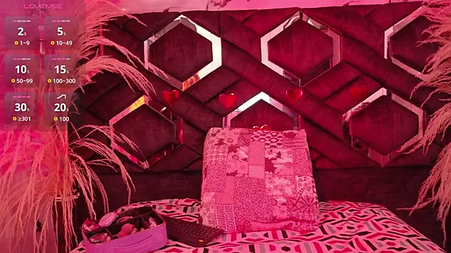 Snapshot of Natasha-Adams chatting on September 2025 09:29:02 PM Natasha-Adams online show from September 2025 09:29:02 PM