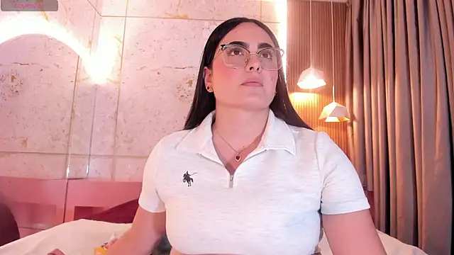sofiiacarson online show from May 2026 08:16:02 PM