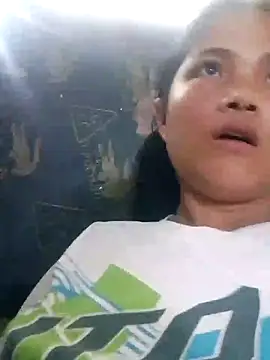 Snapshot of Pretty-Queen21 chatting on October 2025 04:13:01 AM Pretty-Queen21 online show from October 2025 04:13:01 AM