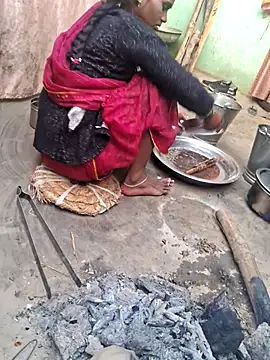 Snapshot of parmila203 chatting on February 2026 01:58:02 AM parmila203 online show from February 2026 01:58:02 AM