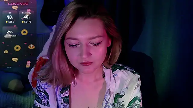 cute1stranger online show from November 2025 06:49:01 AM