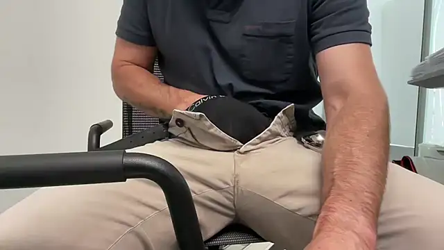 Snapshot of harrys74 chatting on September 2025 01:24:02 PM harrys74 online show from September 2025 01:24:02 PM