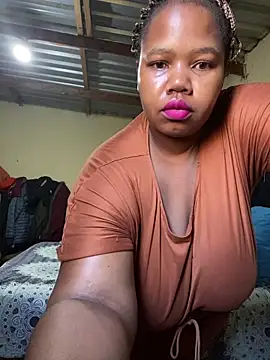 Curvycandy95 online show from May 2026 06:29:01 AM