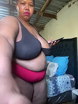Snapshot of Curvycandy95 chatting on June 2026 06:19:02 AM Curvycandy95 online show from June 2026 06:19:02 AM