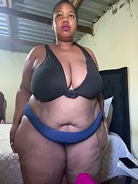 Snapshot of Curvycandy95 chatting on June 2026 07:07:01 AM Curvycandy95 online show from June 2026 07:07:01 AM