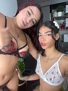 Snapshot of NaughtyNinnaXXX chatting on December 2025 10:36:02 PM NaughtyNinnaXXX online show from December 2025 10:36:02 PM