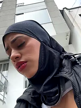 AlannaEvons online show from November 2025 04:07:02 PM