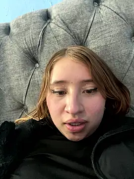 mia skys online show from January 2026 02:49:01 AM